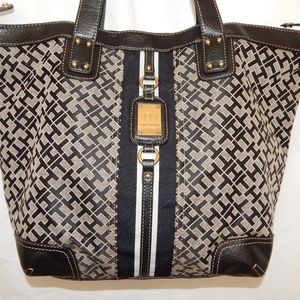 NEW bag Tote Women Tommy Hilfiger Brown Medium Size DISCOUNT SHIPPING!!